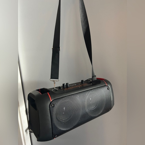 MaxPower MPD421 Bluetooth Karaoke Boombox Speaker with Mic & Charger - EUC - Picture 1 of 9